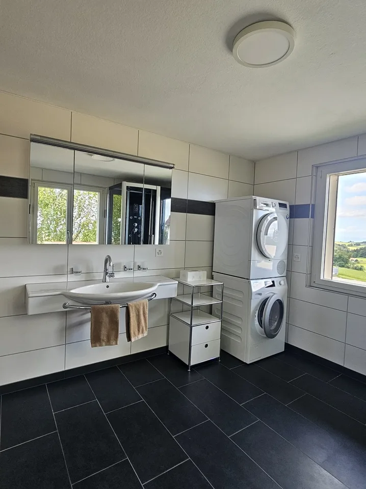 4½ ZI-WOHNUNG IN SCHWARZENBURG (BE), MÖBLIERT, TEMPORÄR