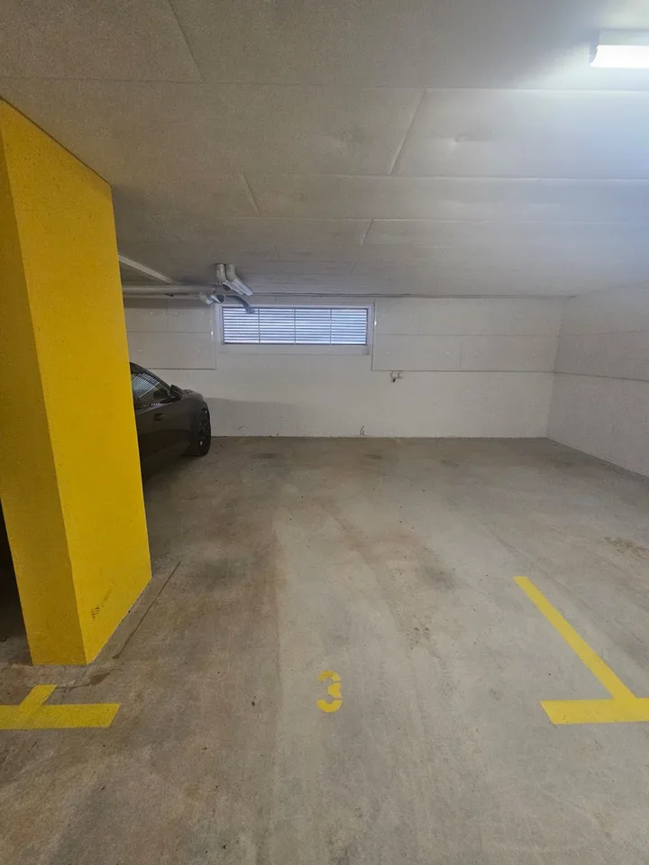 Parkplatz / Parkplätze zu Vermieten