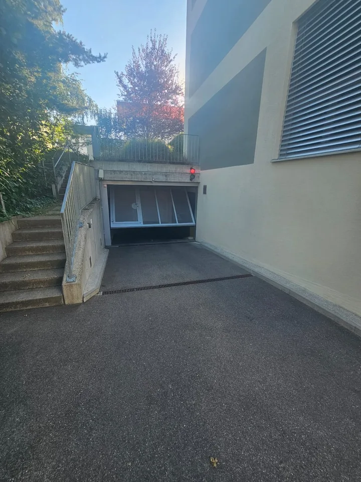 Parkplatz / Parkplätze zu Vermieten