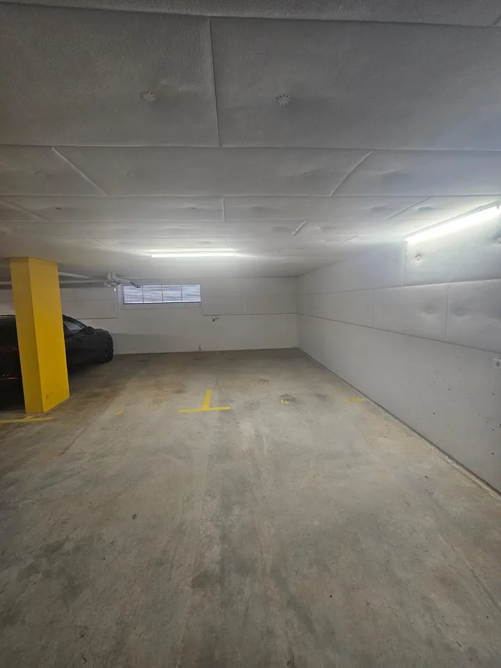 Parkplatz / Parkplätze zu Vermieten