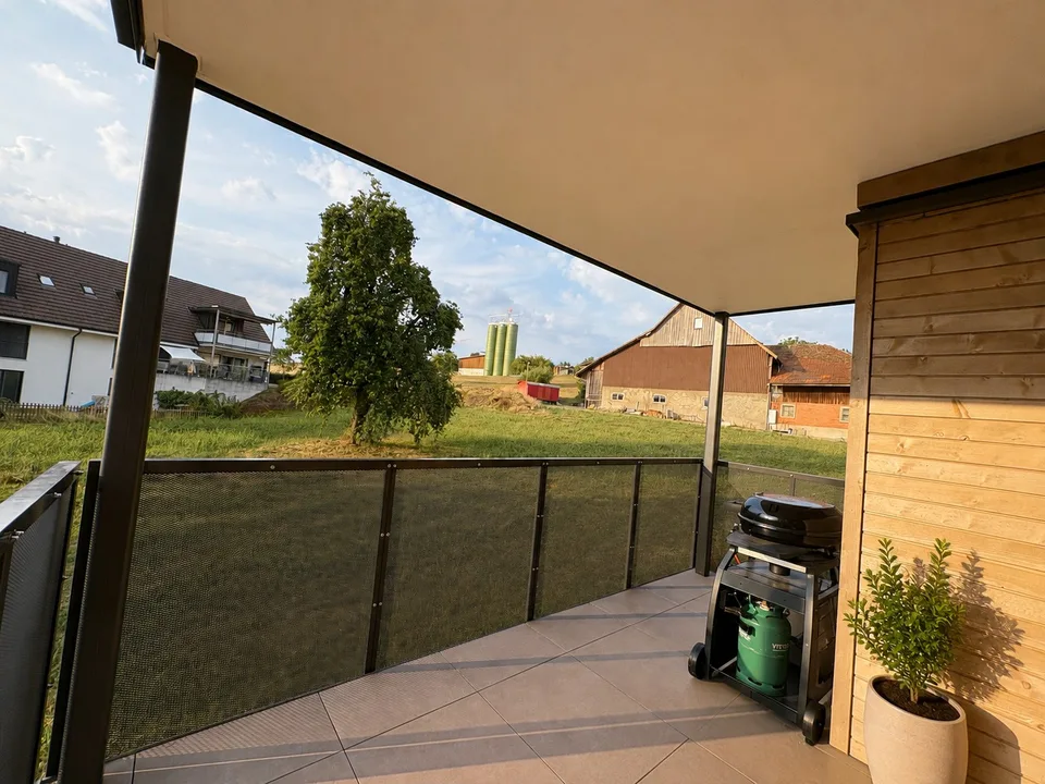 Helle und moderne 4.5-Zimmer-Wohnung mit grosszügigem Balkon
