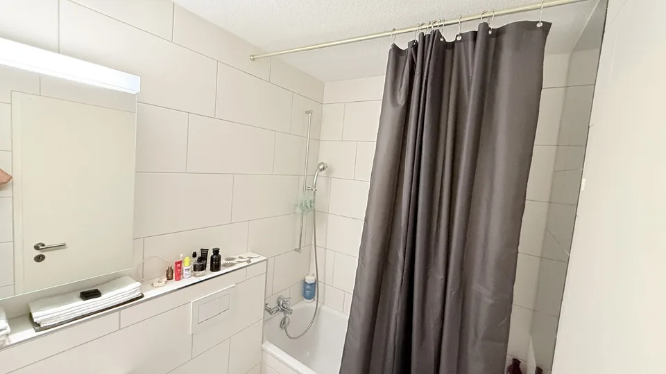 ZIMMER ZU VERMIETEN IN DÜBENDORF BEI STETTBACH – PER SOFORT | UNBEFRISTET& frisch renovierte Wohnung