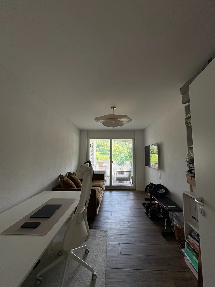 Spacious 3.5-room apartment with a dreamy view of the greenery