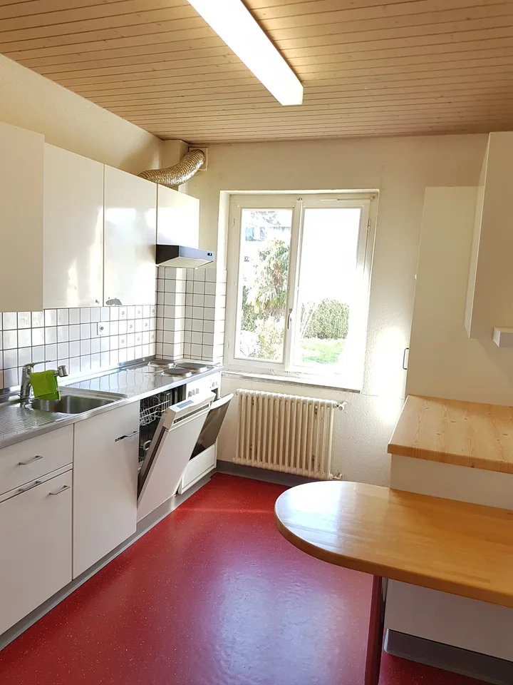 A furnished WG-room in Adliswil (Zurich land) is available from 1. October 2026