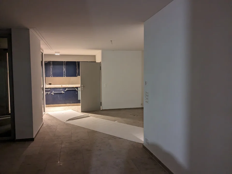 Modern 2.5 rooms apartment available near Binz station