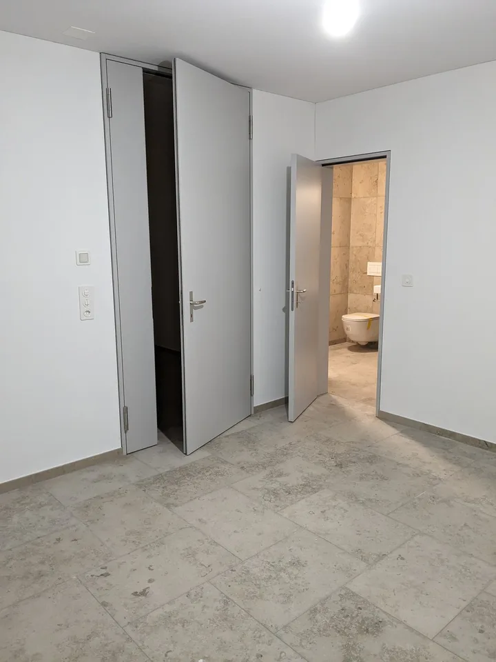 Modern 2.5 rooms apartment available near Binz station