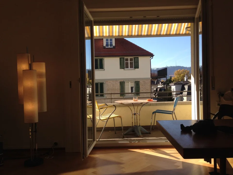 Sonnige, zentrale 4.5 Zimmer Wohnung - sunny, well located