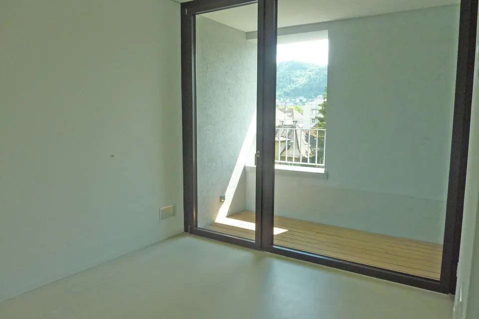 WG-Zimmer in grosszügiger Maisonettewohnung mit Balkon in Zürich-Albisrieden
