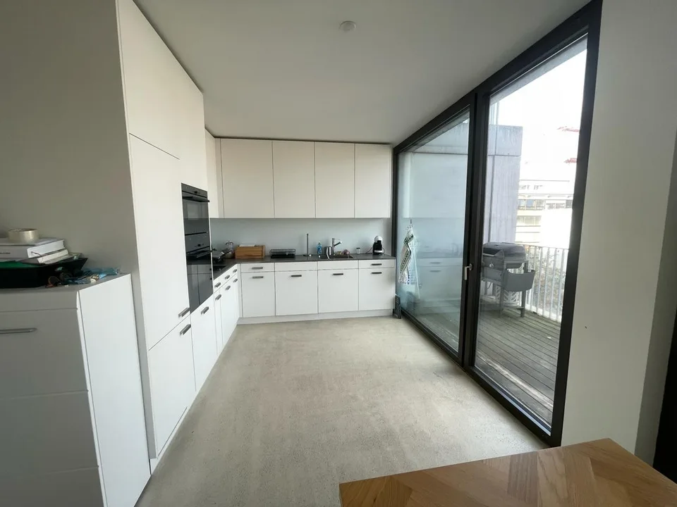 WG-Zimmer in grosszügiger Maisonettewohnung mit Balkon in Zürich-Albisrieden