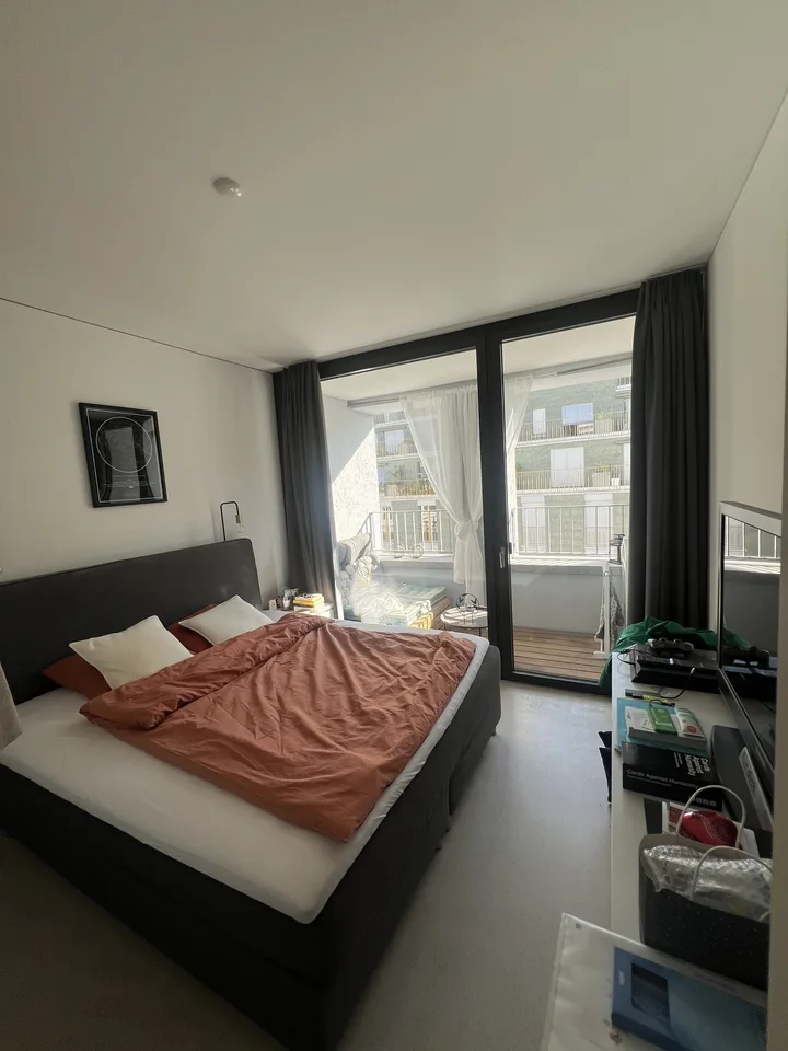 WG-Zimmer in grosszügiger Maisonettewohnung mit Balkon in Zürich-Albisrieden