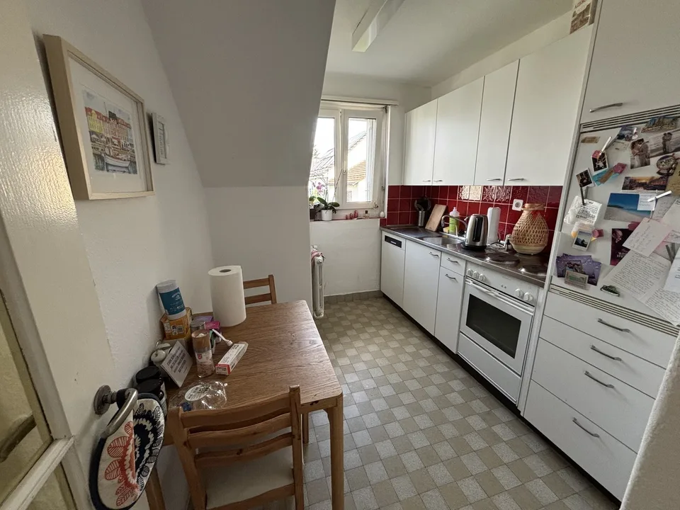 Spacious, big bedroom in beautiful Hönggerberg area - long term stays only!