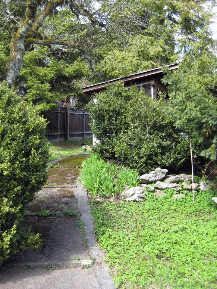 Schöne zentrale 3.5 Zi.-Whg. mit Pavillon zur Mitbenutzung im Garten