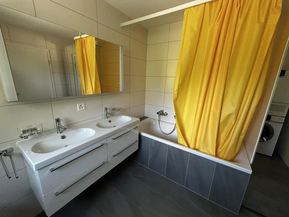 FRIBOURG – Exceptionnel 5.5 pièces de 158 m² avec terrasse vitrée de 42 m²
