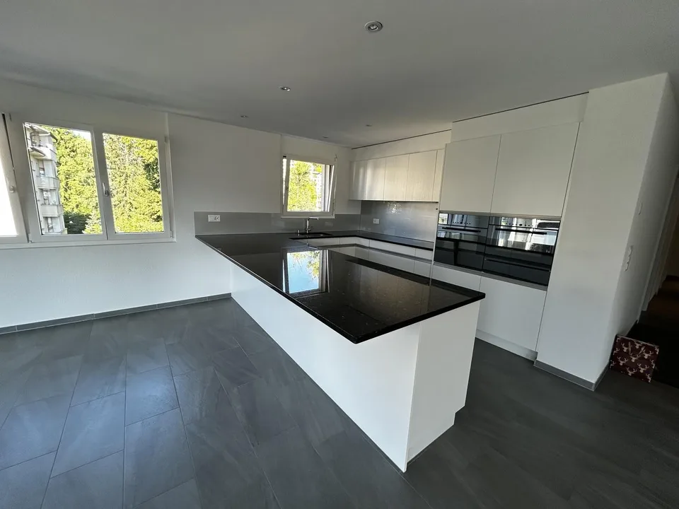 FRIBOURG – Exceptionnel 5.5 pièces de 158 m² avec terrasse vitrée de 42 m²