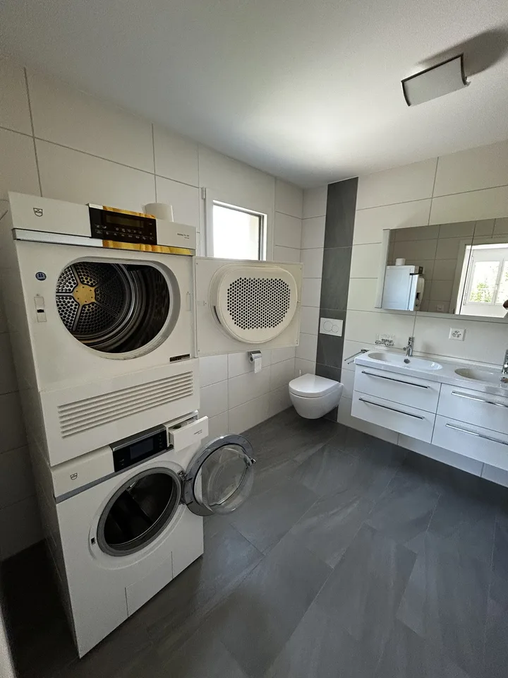 FRIBOURG – Exceptionnel 5.5 pièces de 158 m² avec terrasse vitrée de 42 m²