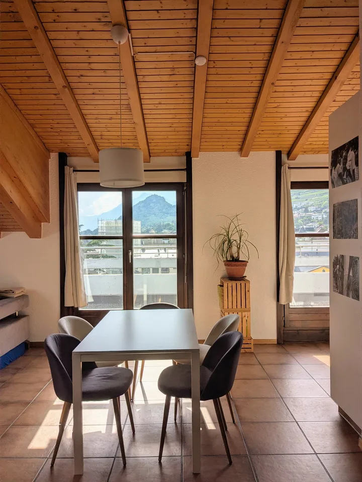 2,5 pièces avec terrasse au centre de Sion