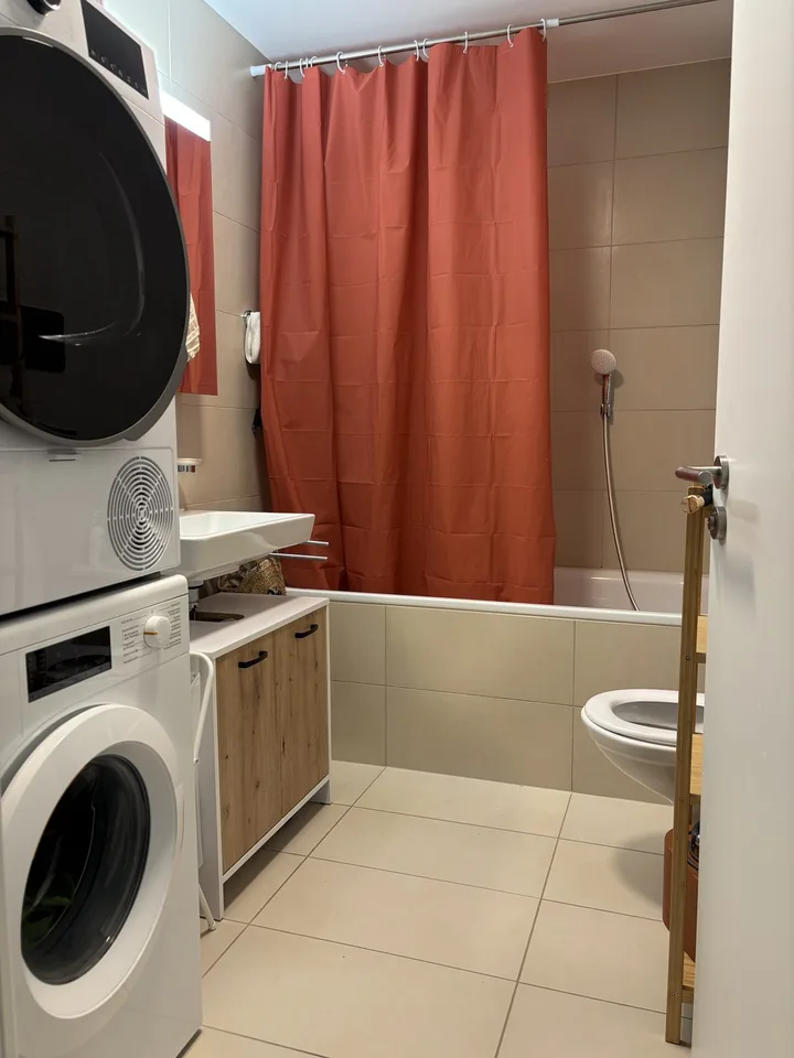 Apartement 4 1/2 avec jardin