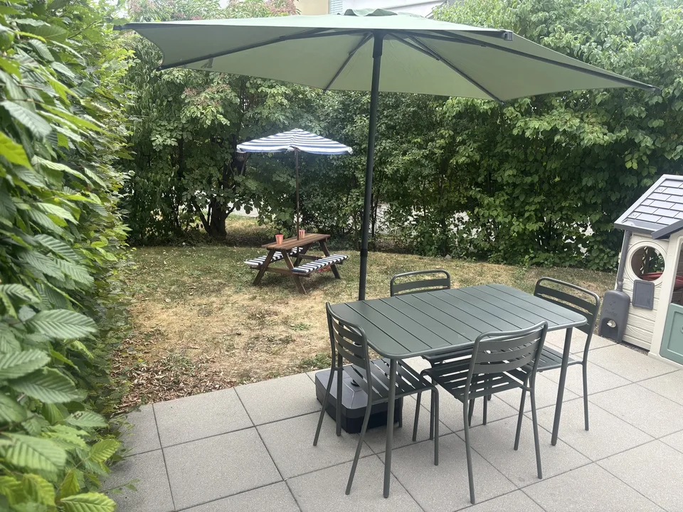 Apartement 4 1/2 avec jardin
