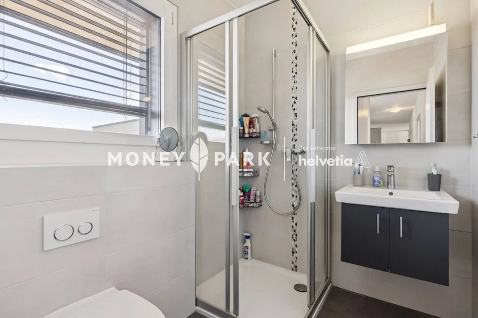 Appartement moderne de 4.5 pièces – photo 10 of 12