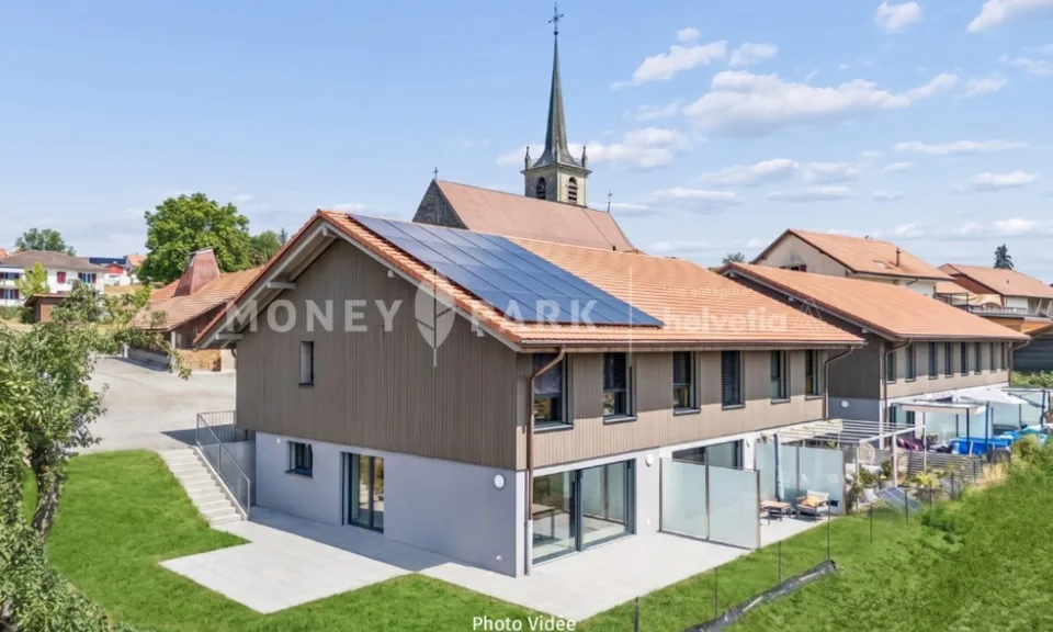 Maison contigüe d'angle de 5.5 pièces