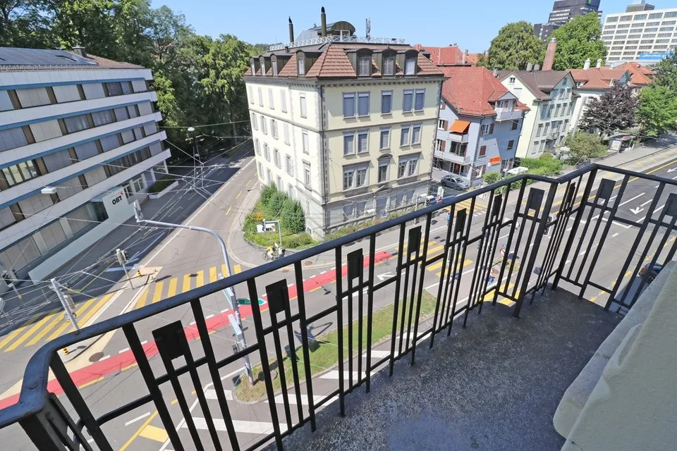 Appartamento di 2 camere accogliente nella immediata vicinanza della città