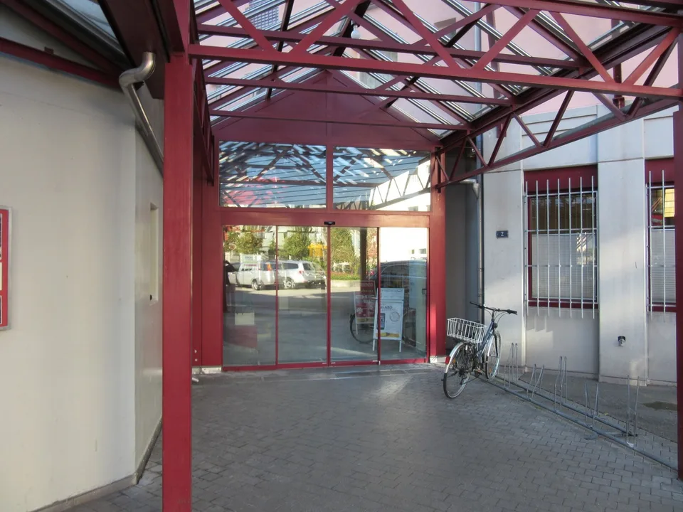 Gelegenheit: Praxis/Büroraum 22 m2 mitten im Zentrum