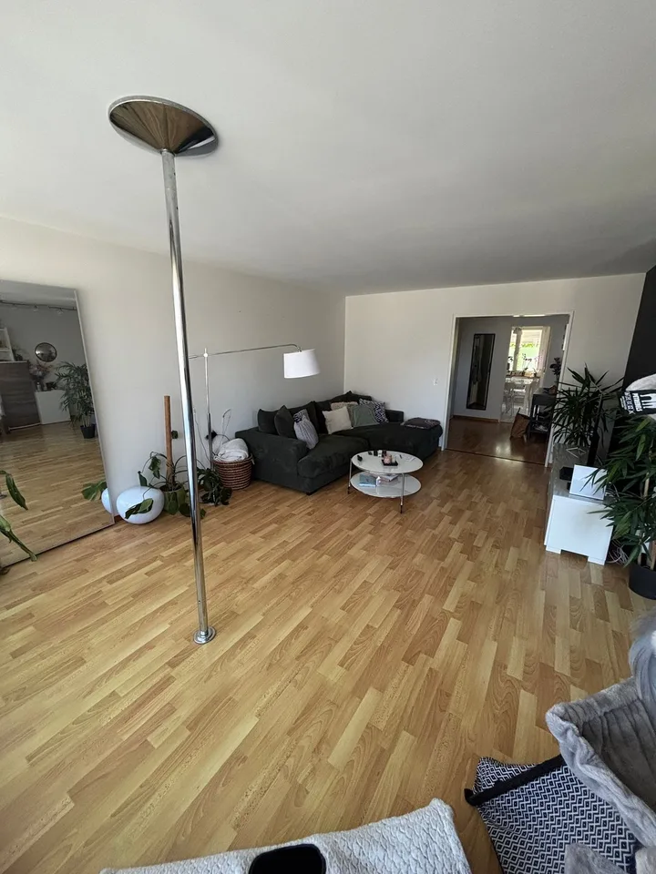 Appartement spacieux de 4,5 pièces avec garage à Bienne – Chante-Merle 58