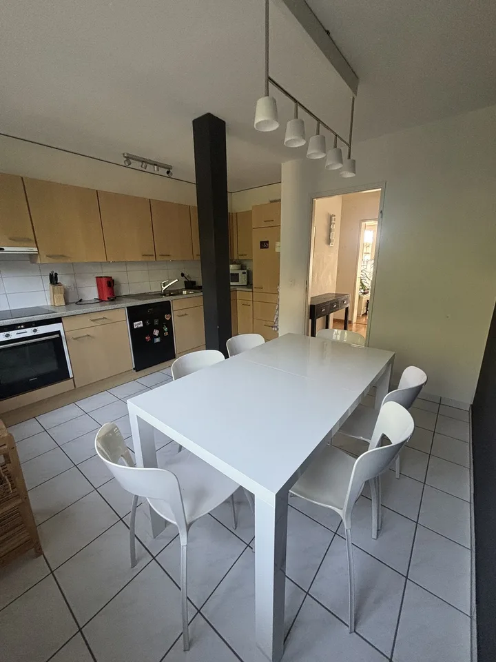 Appartement spacieux de 4,5 pièces avec garage à Bienne – Chante-Merle 58