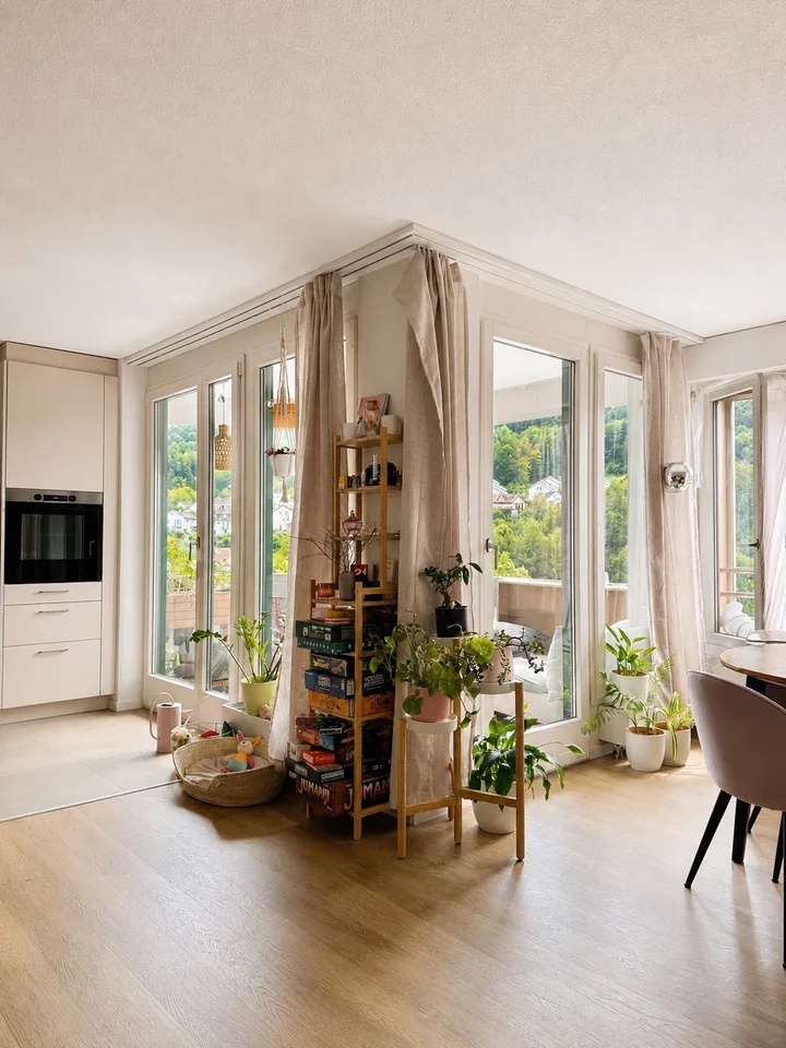 Helle 3.5-Zimmer-Wohnung mit wunderschöner Weitsicht