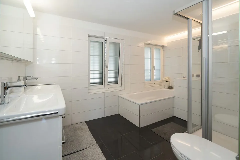 Charmantes 4.5-Zimmer-Doppeleinfamilienhaus in ruhiger Lage von Rorbas