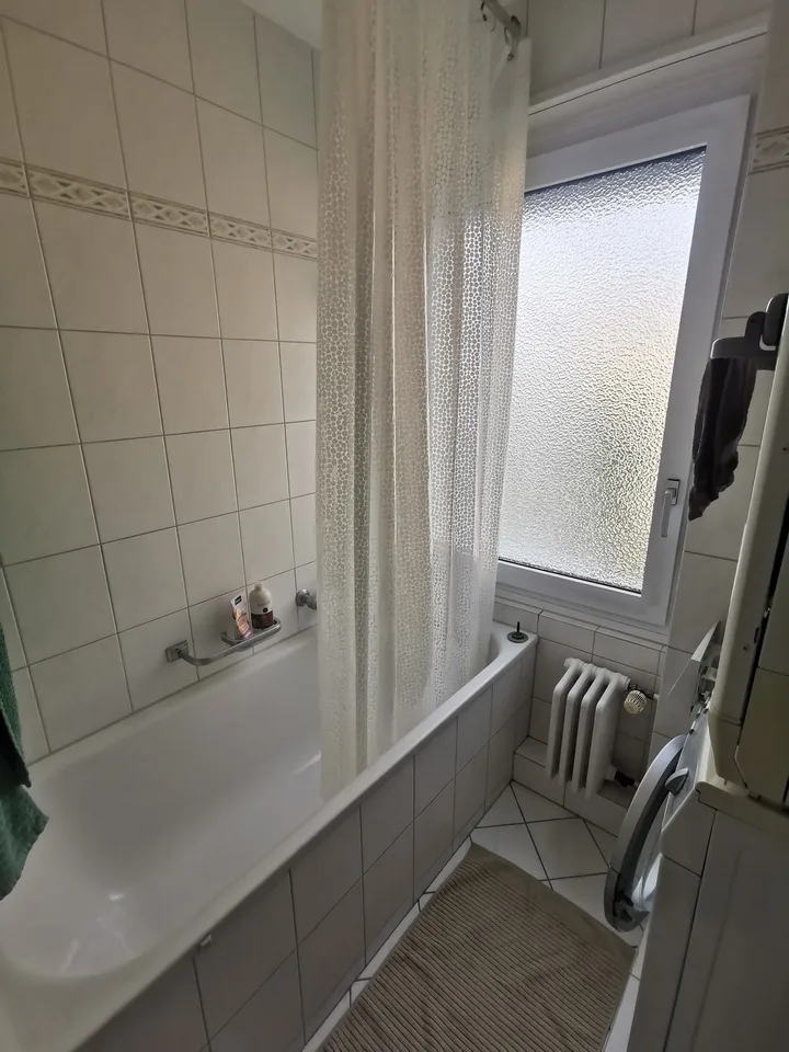 WG Zimmer 10 m² in 2-er WG in ruhiger Lage am Stadtrand von Rapperswi