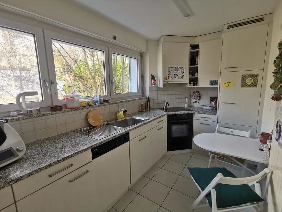 WG Zimmer 10 m² in 2-er WG in ruhiger Lage am Stadtrand von Rapperswi