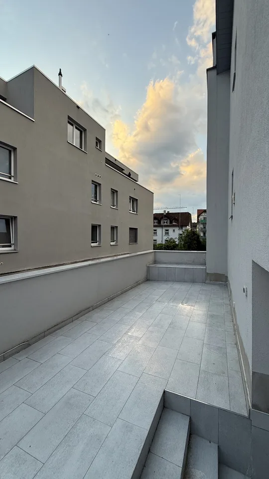 3.5-Zimmerwohnung, Hochparterre mit Terrasse im 1. OG
