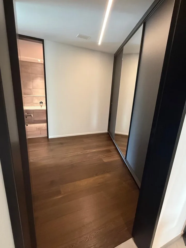 Corner flat with unobstructed lake view and large outdoor space