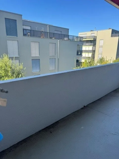 schöne, moderne 2-Zimmerwohnung mit grossem Balkon an ruhiger Lage