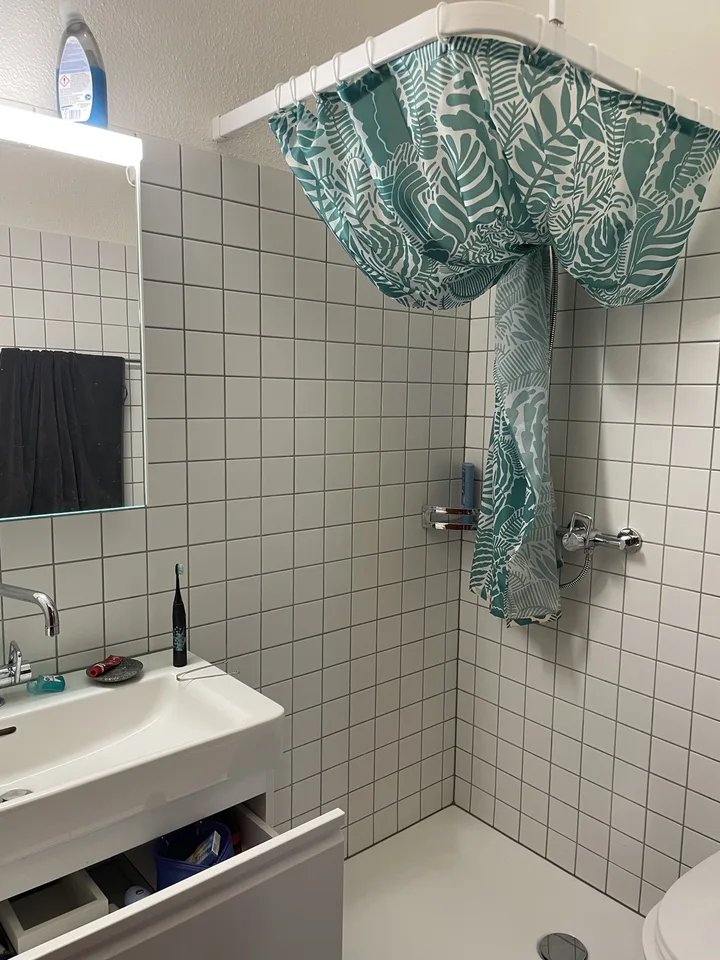 Charmante, ruhige 2-Zimmer-Wohnung am Martinsberg in Baden – 8 Min. zum Bahnhof