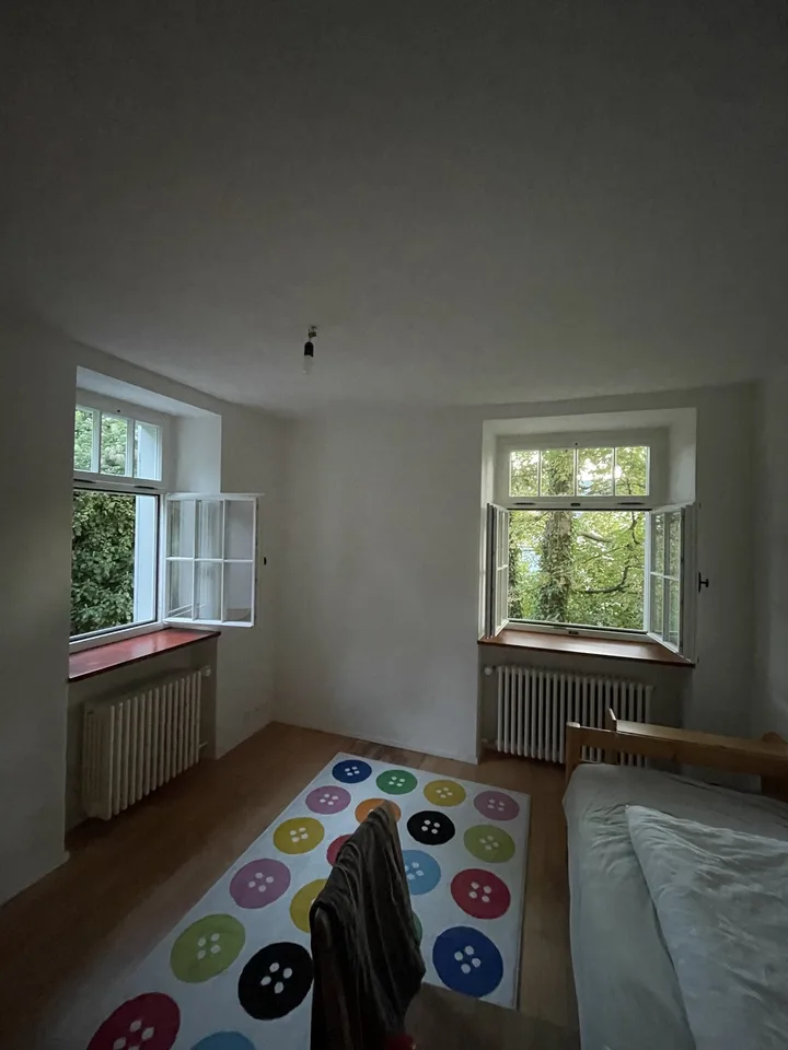 Charmante, ruhige 2-Zimmer-Wohnung am Martinsberg in Baden – 8 Min. zum Bahnhof