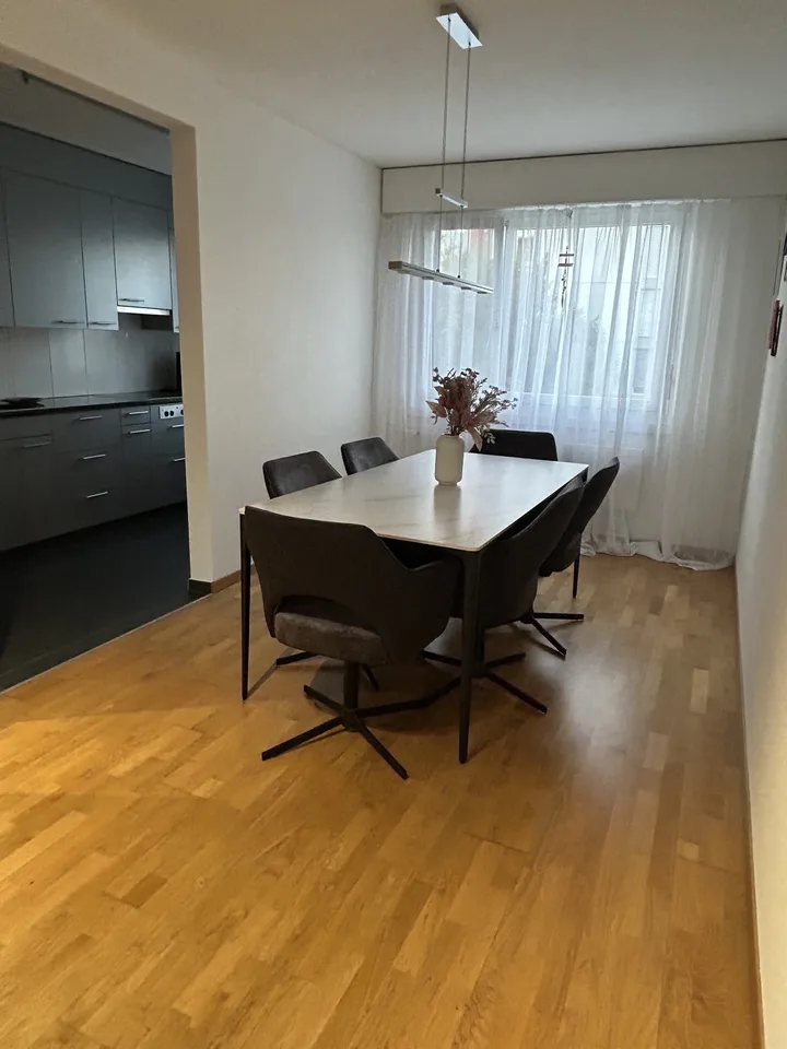 Helle 4.5 Zimmerwohnung