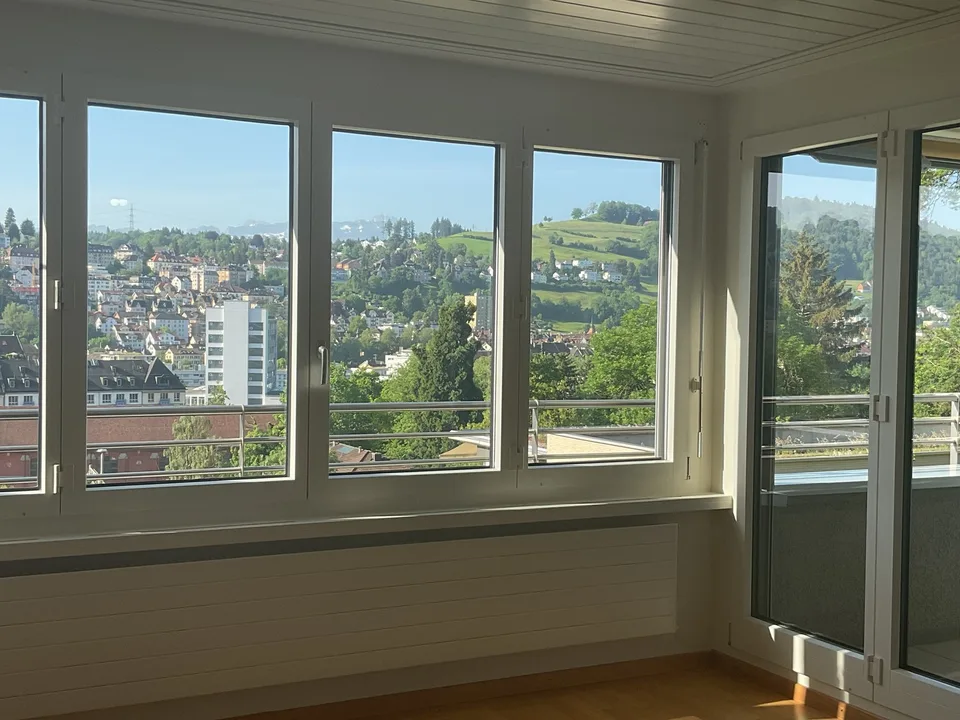 Helle 1-Zimmerwohnung mit Balkon im Stadtzentrum