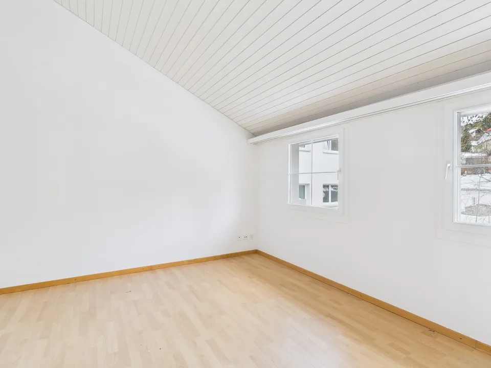 Frisch renovierte 2.5-Zimmer-Maisonettewohnung in Speicher