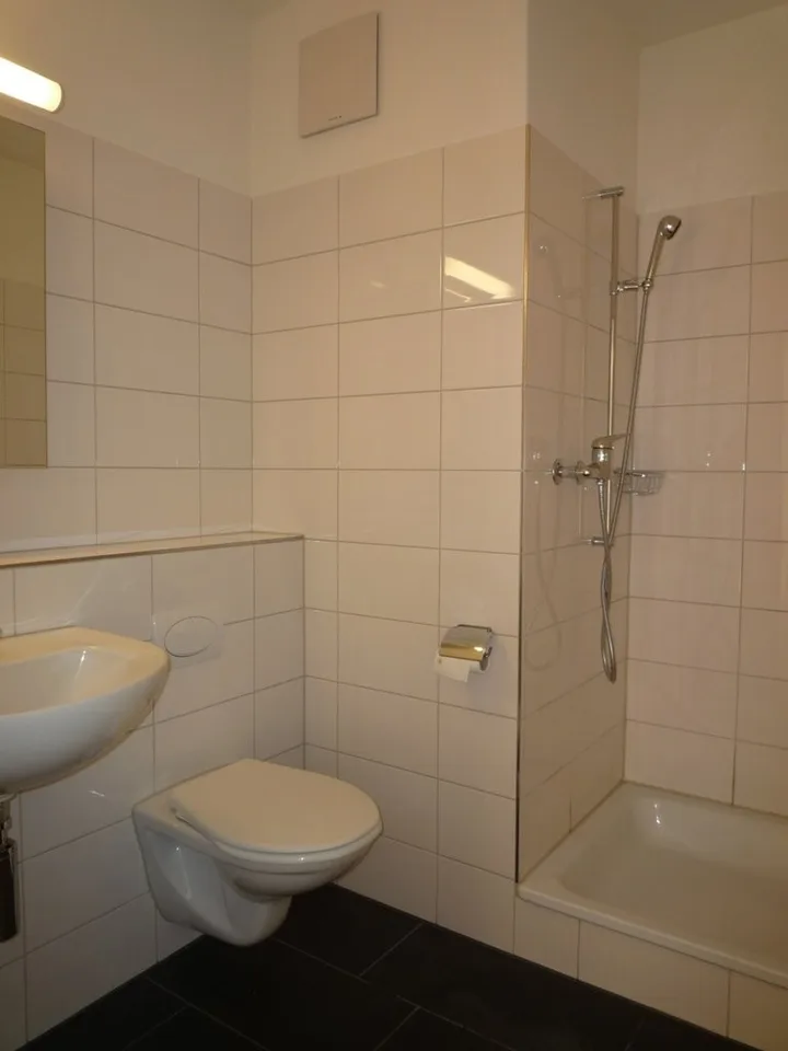 Lichtdurchflutete Wohnung in der Binzallee