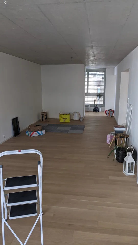 Helle 2.5-Zimmer-Wohnung mit Loggia – moderner Neubau, 73.5 m²