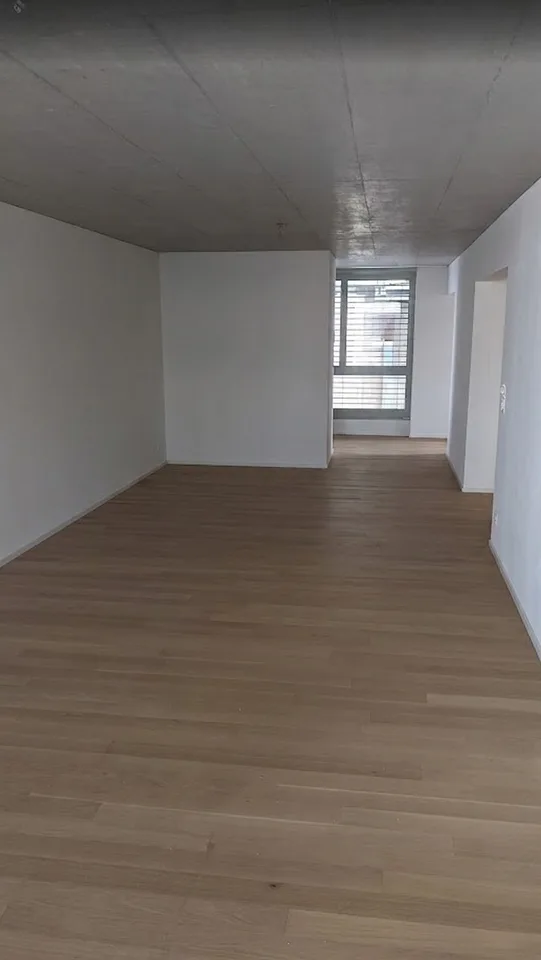 Helle 2.5-Zimmer-Wohnung mit Loggia – moderner Neubau, 73.5 m²