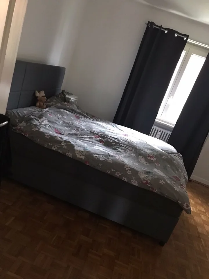 Befristet . WG-Zimmer 20 m2 in Zürich, Top zentrale Lage bei Bucheggplatz
