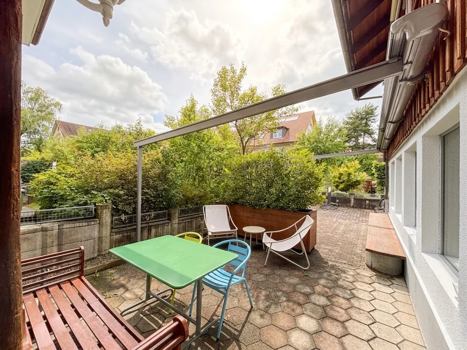 Grosszügige 2.5-Zimmer-Wohnung im Dorfkern Oberwinterthur mit viel Charme