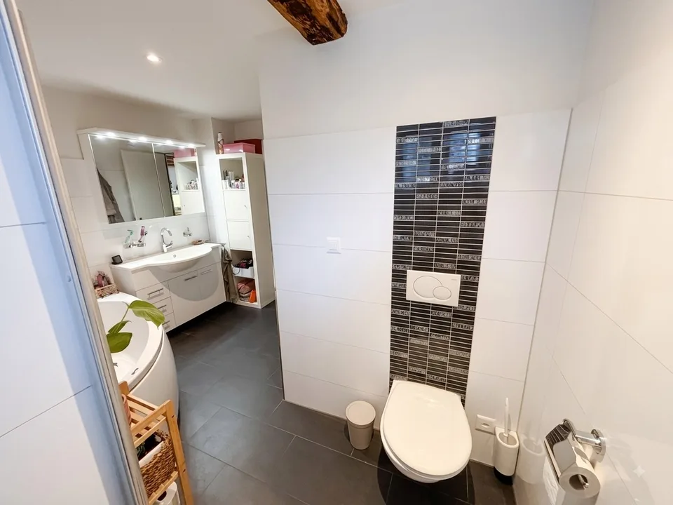 Grosszügige 2.5-Zimmer-Wohnung im Dorfkern Oberwinterthur mit viel Charme