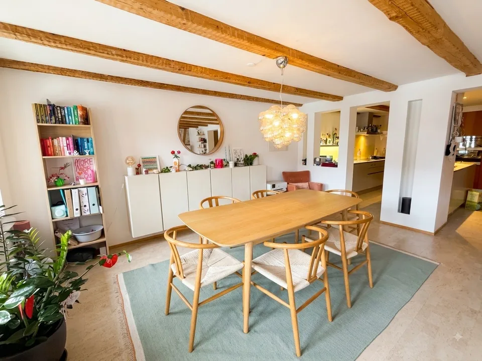 Grosszügige 2.5-Zimmer-Wohnung im Dorfkern Oberwinterthur mit viel Charme
