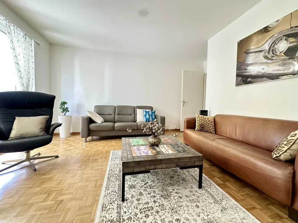 MydiHei Co-living: Furnished Room in a Two Person Flatshare