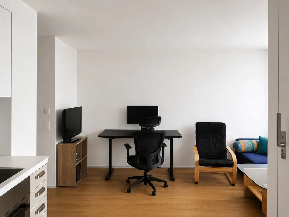 Moderne Wohnung in ruhiger, aber dennoch stadtnaher Lage / Modern apartment in a quiet location, yet close to the city center