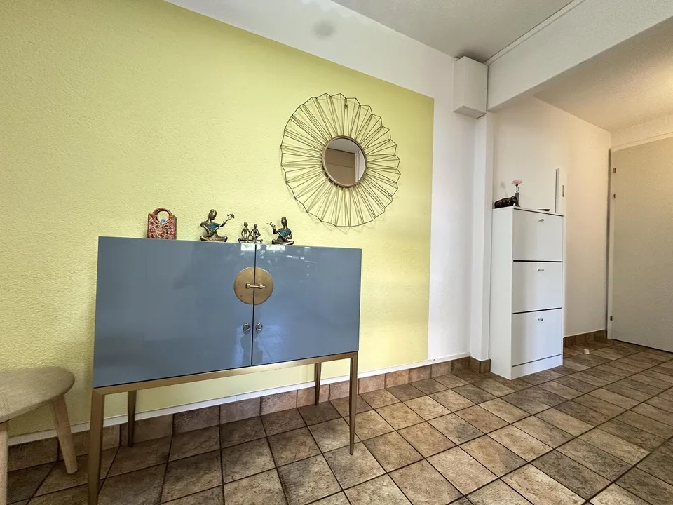 MydiHei Co-living: Furnished Room in a Two Person Flatshare
